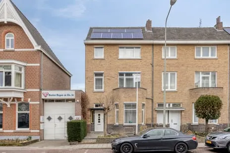 Terraced house for sale: Scharnerweg 24, Wittevrouwenveld Maastricht