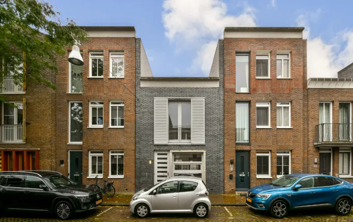 Tussenwoning te koop: Scharwoudestraat 51, Amersfoort