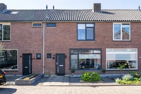 Tussenwoning te koop: Scheepmakersstraat 20, Dorp Hendrik-Ido-Ambacht