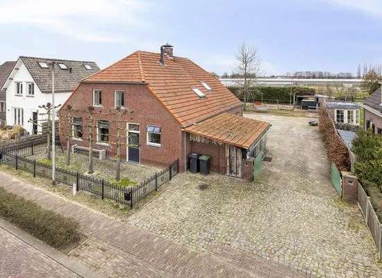Twee-onder-één-kap te koop: Scheidingstraat 16, Elshout Elshout