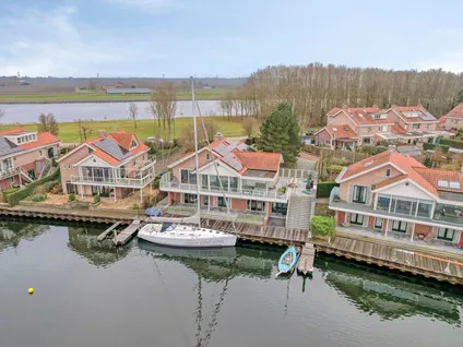 Vrijstaande woning te koop: Schelde-Rijnweg 48, Tholen Tholen
