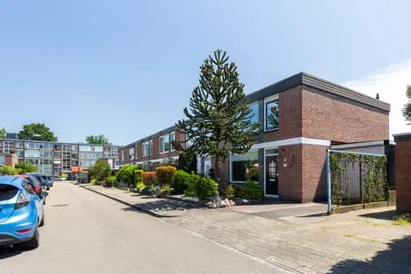 Corner house for sale: Scheldestraat 11, Rivierenkwartier Apeldoorn