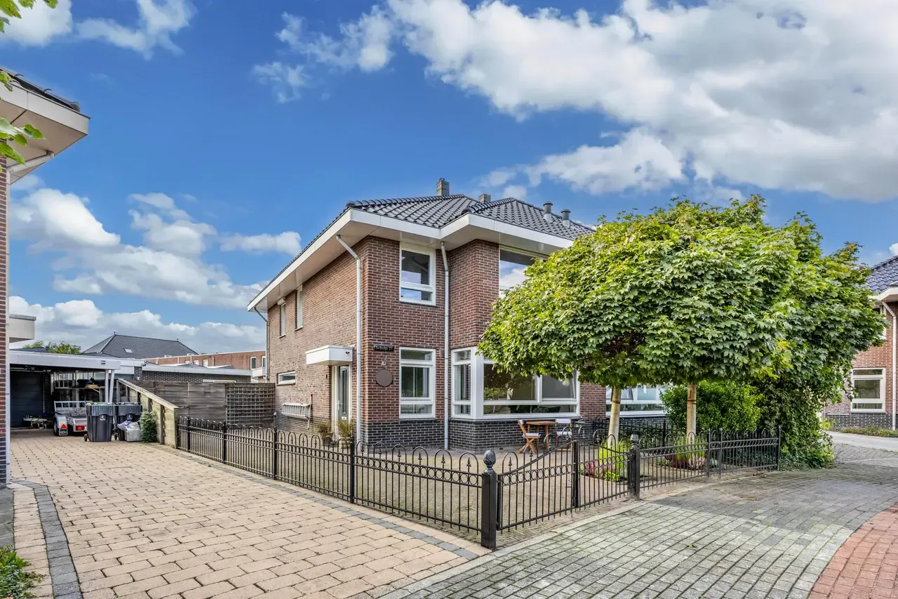 Twee-onder-één-kap te koop: Schelp 27, Noord-Scharwoude