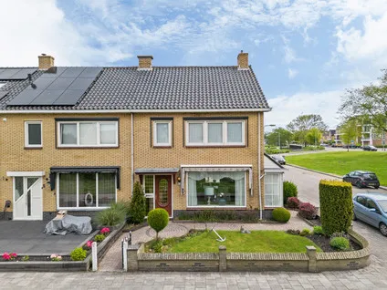 Hoekwoning te koop: Schelpenhoek 4, De Top Urk