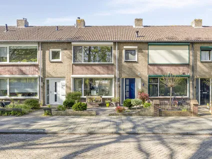 Tussenwoning te koop: Schelpstraat 51, De Beek Halsteren