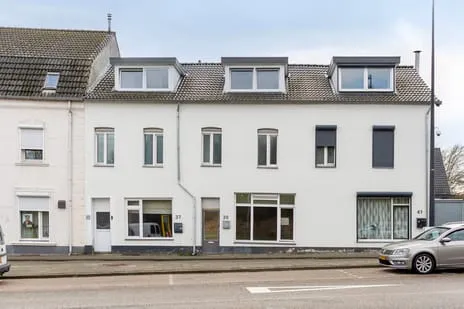 Tussenwoning te koop: Schelsberg 39, Beersdal Heerlen