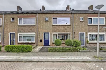 Tussenwoning te koop: Scheltingastraat 27, Dorp Hendrik-Ido-Ambacht