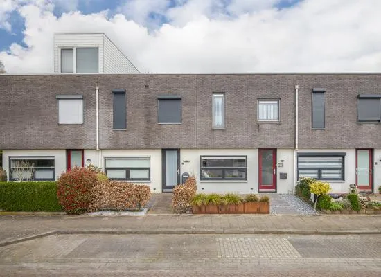 Tussenwoning te koop: Schenkelskamp 23, Vosbergen Elst
