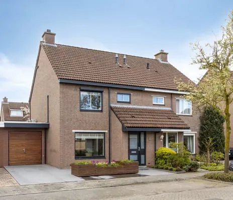 Tussenwoning te koop: Schepen de Greefflaan 12, Nuenen-Oost Nuenen