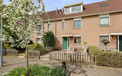 Tussenwoning te koop: Schepenen 14, De Fortlanden Naarden