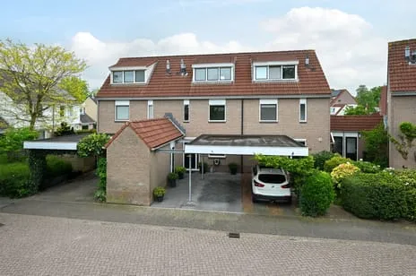 Tussenwoning te koop: Schepenen 84, De Fortlanden Naarden