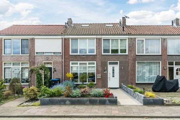 Tussenwoning te koop: Schepenenstraat 15, Zeelst Veldhoven