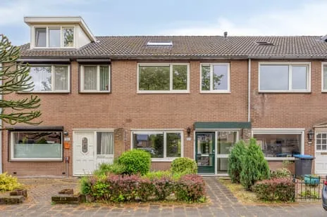 Tussenwoning te koop: Schepenenveld 155, Matenveld Apeldoorn