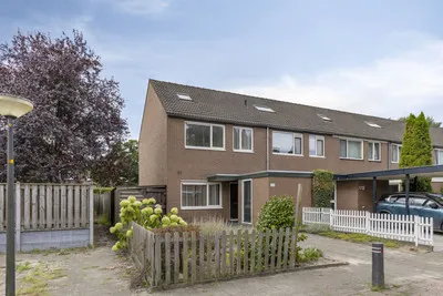 Corner house for sale: Schepenenveld 201, Matenveld Apeldoorn