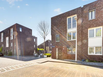 Hoekwoning te koop: Schepenlaan 15, Banne-Zuidoost Amsterdam