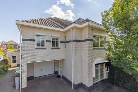 Vrijstaande woning te koop: Schepenlaan 9, Mijnsheerenland Woonkern Mijnsheerenland