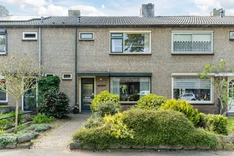 Tussenwoning te koop: Schepenstraat 29, Schildersbuurt Rijen