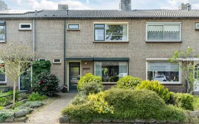 Tussenwoning te koop: Schepenstraat 29, Schildersbuurt Rijen