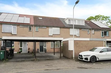 Tussenwoning te koop: Scheveningsebos 51, Meerzicht-West Zoetermeer