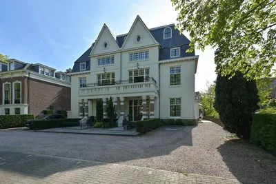 Apartment for sale: Scheveningseweg 110F, Statenkwartier 'S-Gravenhage