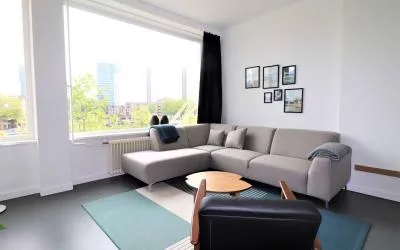 Appartement te huur: Schiedamsedijk 63C, Rotterdam