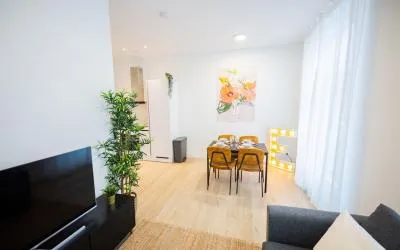 Appartement te huur: Schiedamsesingel 177C, Cool Rotterdam