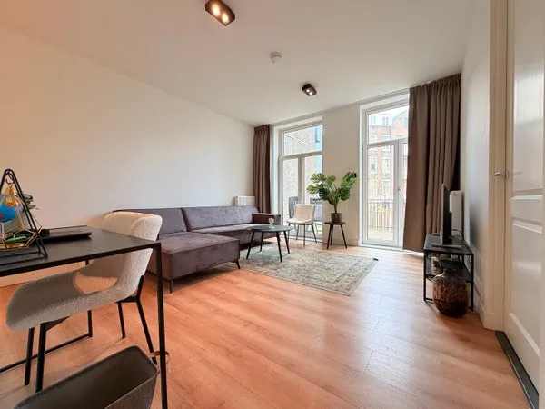 Appartement te huur: Schiedamsesingel 197A, Rotterdam