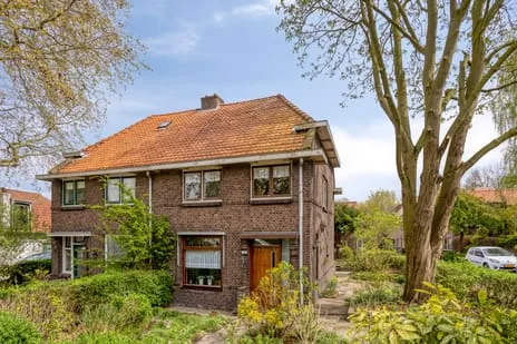 Twee-onder-één-kap te koop: Schiedamseweg 237, Bijdorp Schiedam