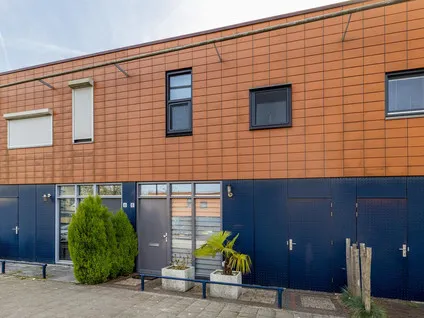 Tussenwoning te koop: Schiermonnikoog 8, Barendrecht