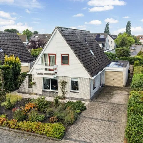 Vrijstaande woning te koop: Schierstins 20, Leeuwarden