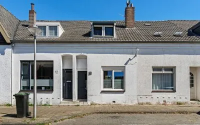 Tussenwoning te koop: Schietbaanweg 10, Tubantia-Toekomst Enschede