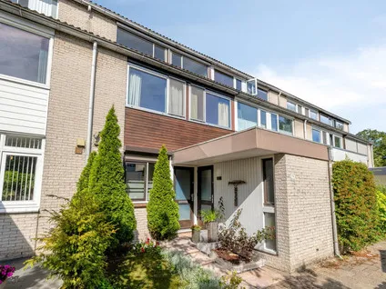Tussenwoning te koop: Schijflaan 9, Verzetstrijdersbuurt Delft