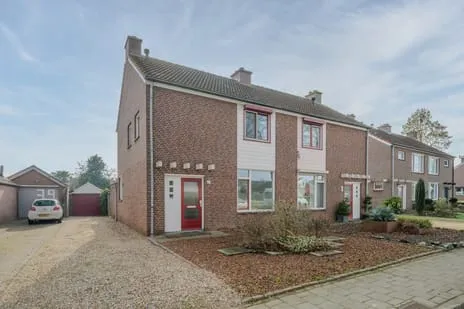 Semi-detached for sale: Schijfweg-Zuid 37, Kessel-centrum Kessel