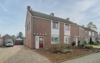 Twee-onder-één-kap te koop: Schijfweg-Zuid 37, Kessel-centrum Kessel