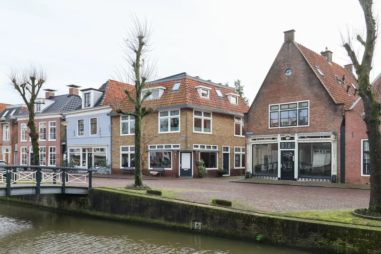 Vrijstaande woning te koop: Schilcampen 52, Franeker