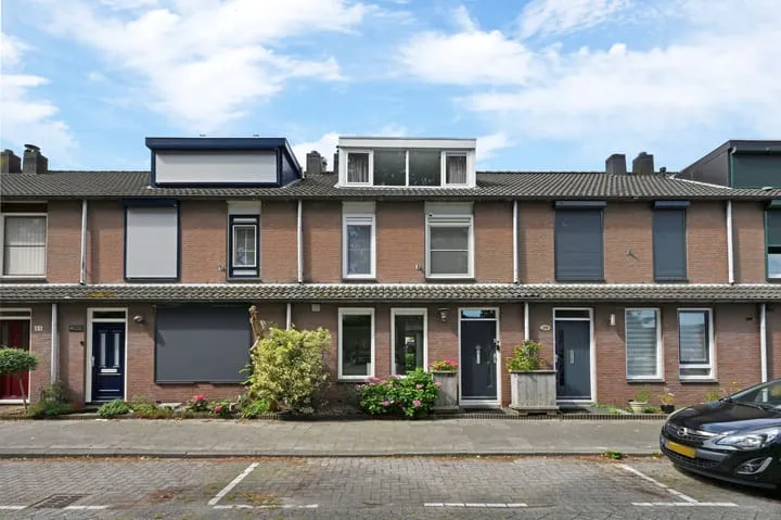 Tussenwoning te koop: Schildmeer 79, Zevenkamp Rotterdam
