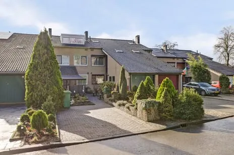 Tussenwoning te koop: Schillerstraat 63, Vossener-West Venlo