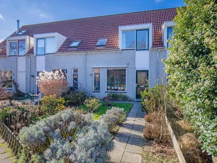 Tussenwoning te koop: Schilpbanck 30, Den Burg