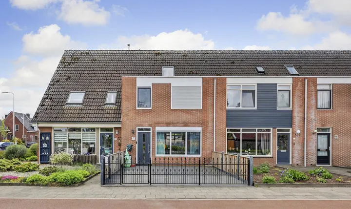 Tussenwoning te koop: Schimmelpennincklaan 64, Winterswijk-Noordwest Winterswijk