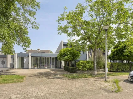 Tussenwoning te koop: Schimmelpennincklaan 74, Sander-Banken 3 Etten-Leur