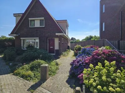 Vrijstaande woning te koop: Schimmerweg 5, Emmen