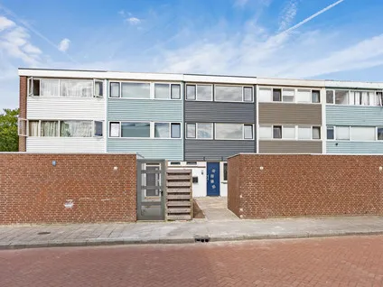 Tussenwoning te koop: Schipbeek 3, IJssellaan Lelystad