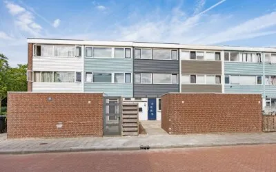 Tussenwoning te koop: Schipbeek 3, IJssellaan Lelystad