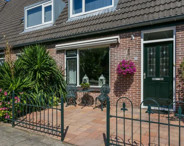 Terraced house for sale: Schipbeekstraat 22, Rivierenwijk Utrecht