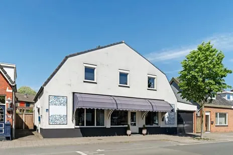Twee-onder-één-kap te koop: Schipholtstraat 126, Eekmaat Enschede