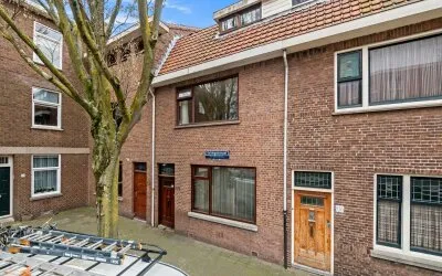 Tussenwoning te koop: Schlegelstraat 104, Laakkwartier-Oost 'S-Gravenhage