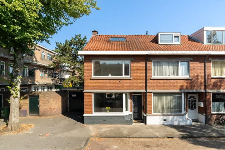 Tussenwoning te koop: Schlegelstraat 191, Laakkwartier-Oost 'S-Gravenhage
