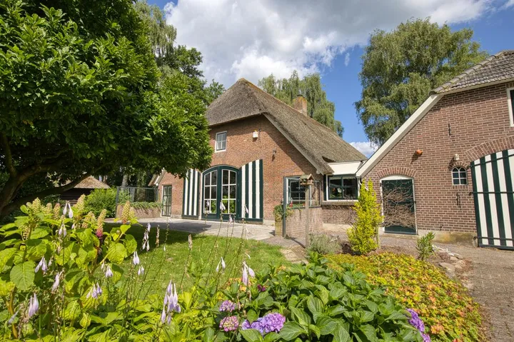 Vrijstaande woning te koop: Schobbertsweg 9, Buitengebied Emst Emst