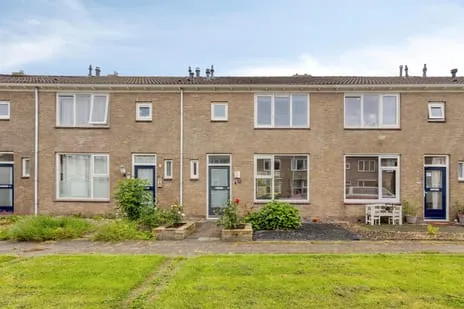 Terraced house for sale: Schokkerweg 10, Makkum Makkum