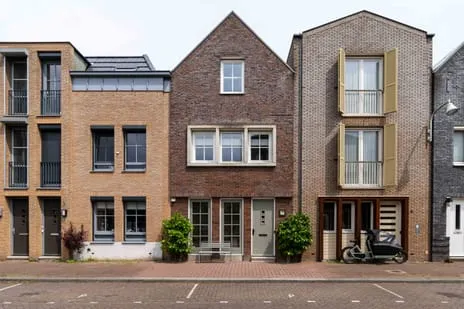 Tussenwoning te koop: Schoklandstraat 18, Zuiderzeestedenbuurt-West Amersfoort